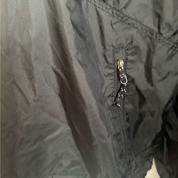 North Face Cyclone Anorak - Men’s Windbreaker in Black | Kangaroo Pocket Size M - Picture 5 of 9